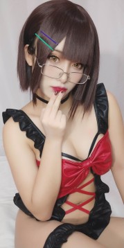 洛璃LoLiSAMA – 红色蝴蝶的妹妹