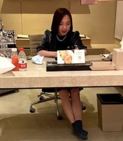 90后广州小富婆 福利资源合集-[5P-3V-1.18G]