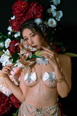 云溪溪 – 奶桃桃 珍珠