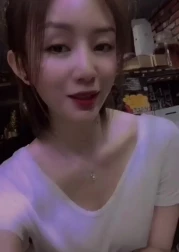 潮汕烧烤店老板娘“网红椅事件独家专访 [4V+60MB]