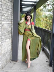 [Xiuren秀人网]2025.04.09 NO.10126 雪糕CiCi