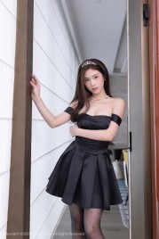 [Xiuren秀人网]2025.10.16 NO.10878 刘婷婷